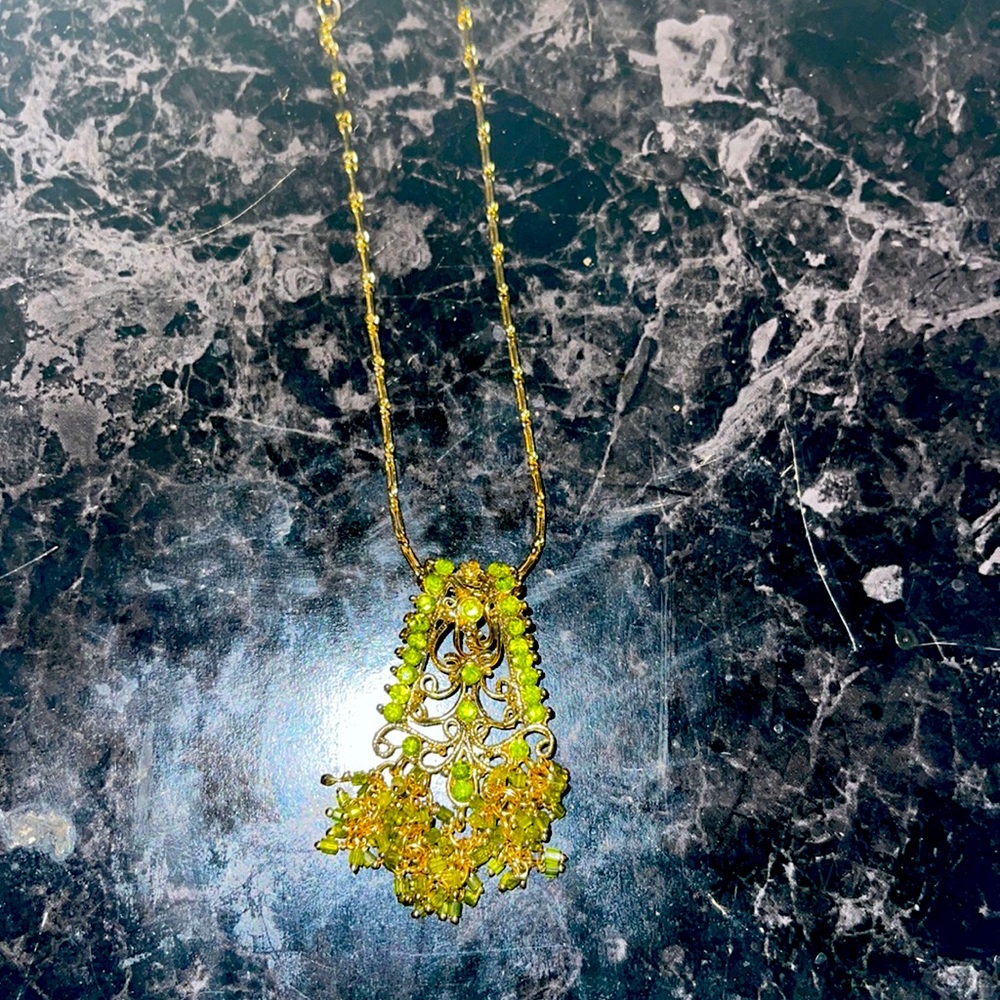 Pendant with chain